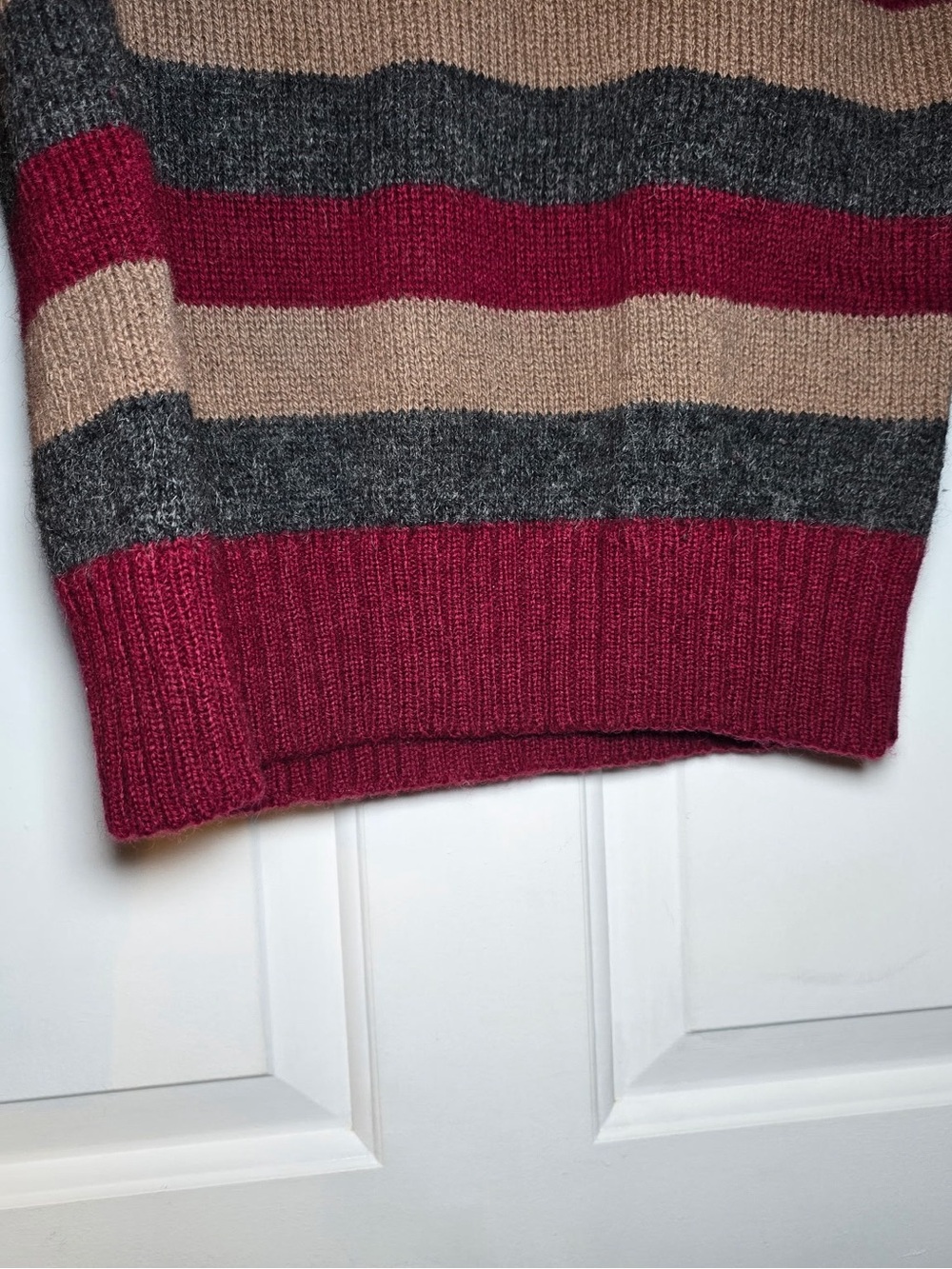 Vintage B. Altman 5th Ave NY 100% Shetland Wool Striped Sweater Crew Neck Preppy - Picture 3 of 7
